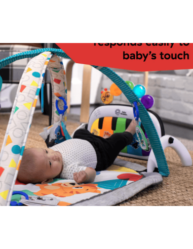 Gimnasio de juegos con música y lenguaje Kickin' Tunes 4 en 1 de Baby Einstein