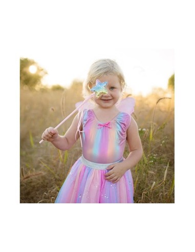Falda, alas y varita de lentejuelas de arcoíris