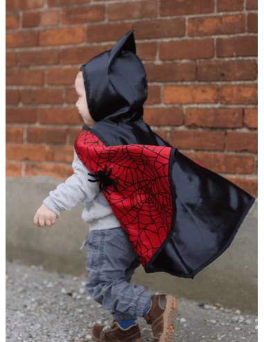 Capa reversible de murciélago araña para bebé