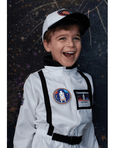 Conjunto de astronauta con mono, gorro y credencial