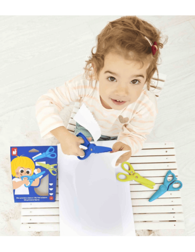 Mis primeros pares de tijeras x3