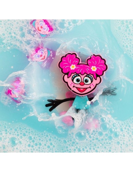 Set personaje abby cadabby + 2 cubos de luz rosa
