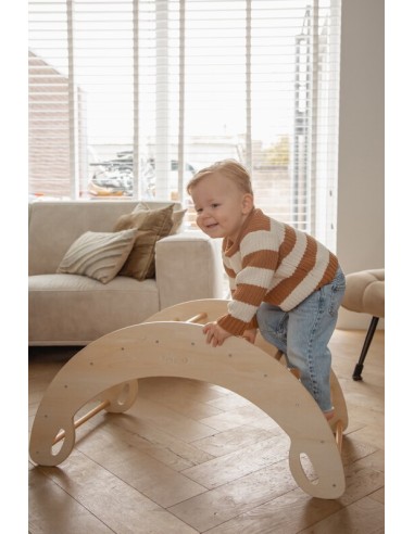 Arco de escalada de madera con balancines