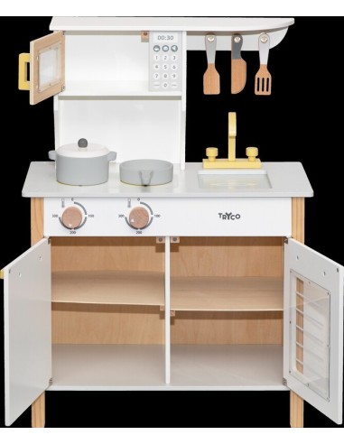 Cocina de madera blanca y dorada